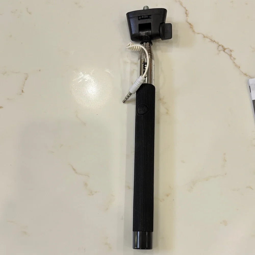 Tzumi Wired Selfie Stick Telescoping Handle – Pink & Black